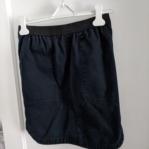Gap skirt